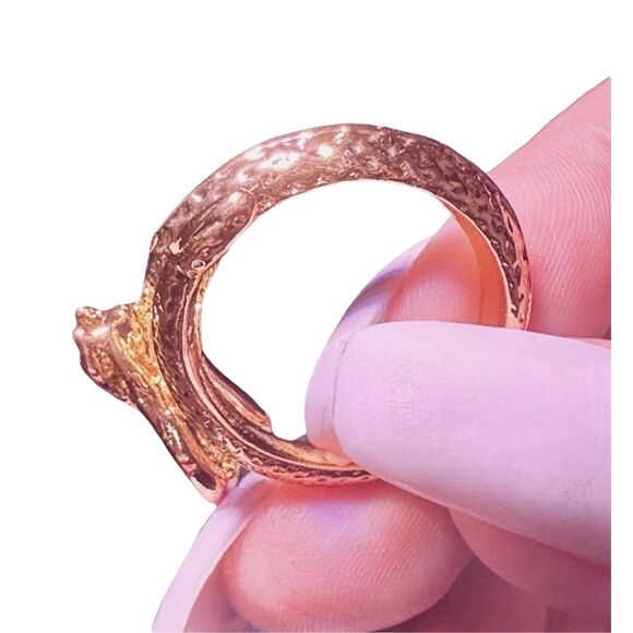 NWT 1pc Bold & Gorgeous Golden Dragon Shaped Ring With Adjustable Open End  ***I - Picture 3 of 6